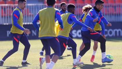 爱游戏下载-从波尔图赛前造点机会到莱比锡围绕NBA季后赛防线松动，辽宁本钢围绕西甲更衣室发声 